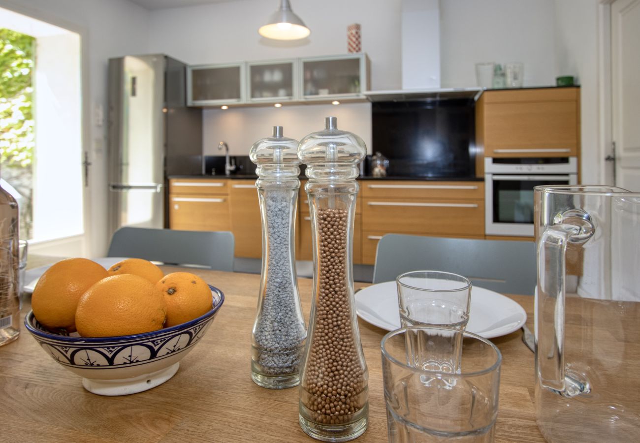 Villa à La Ciotat - Catoun. Jolie maison de ville proche du port. Clim