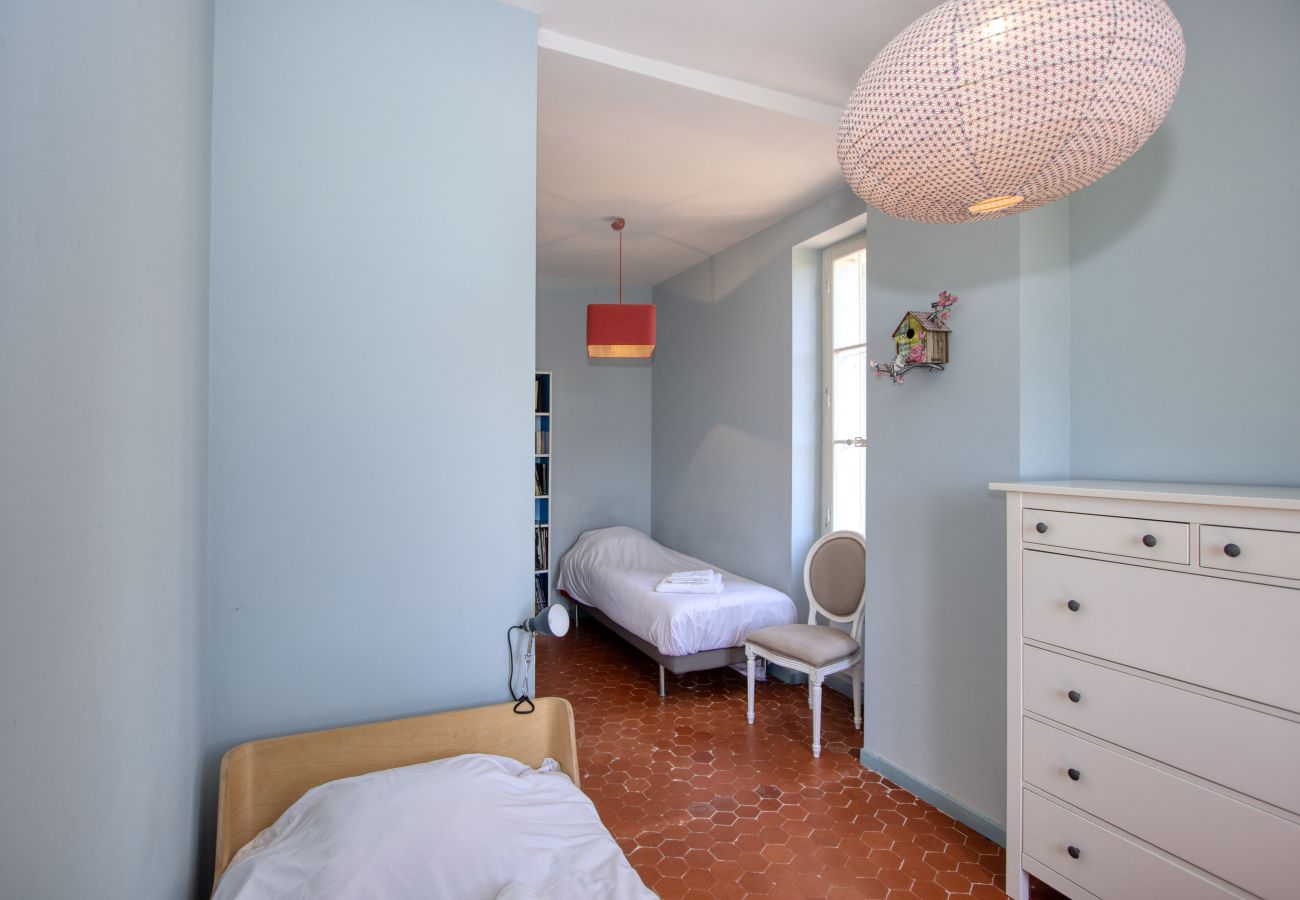 Villa à La Ciotat - Catoun. Jolie maison de ville proche du port. Clim