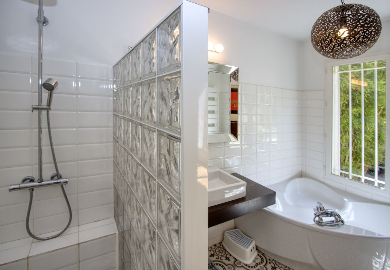 Villa à La Ciotat - Catoun. Jolie maison de ville proche du port. Clim