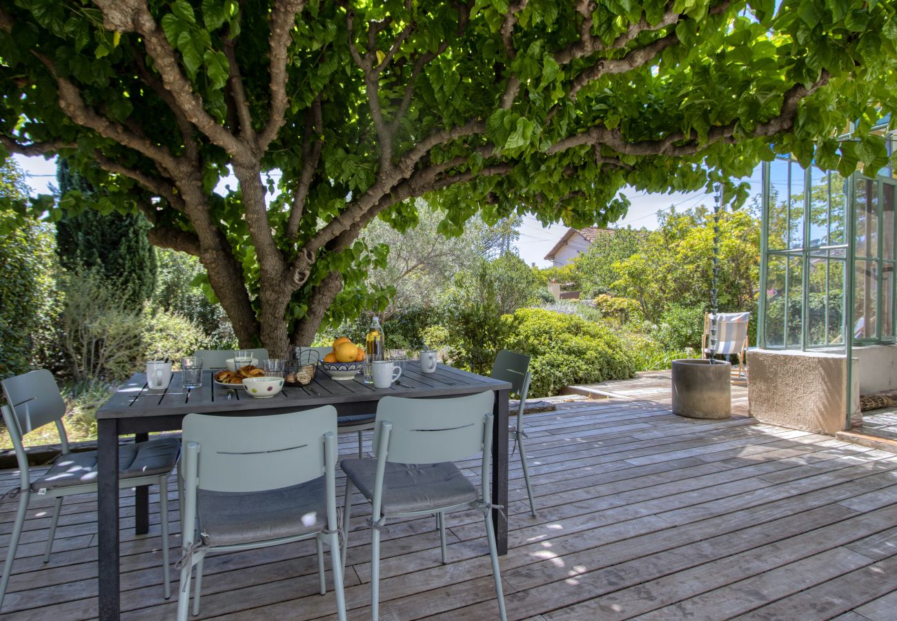 Villa à La Ciotat - Catoun. Jolie maison de ville proche du port. Clim