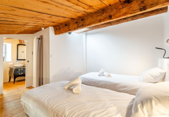 Appartement à La Ciotat - Bocho. Loft climatisé avec vue mer et sur le port Appartement à La Ciotat - Bocho. Loft climatisé avec vue mer et sur le port