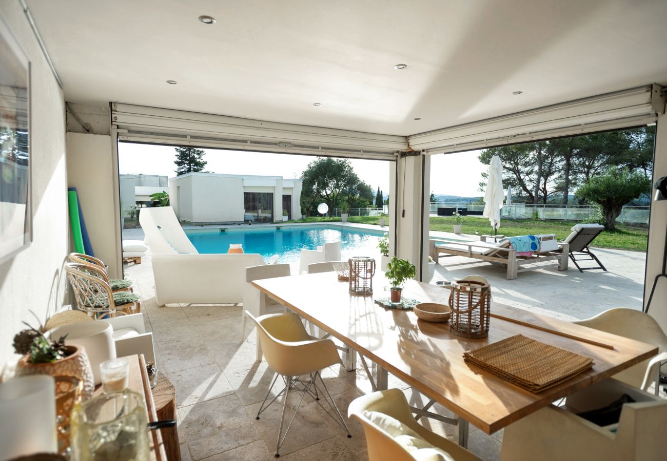 Maison à Roquefort-la-Bédoule - Domaine Maison Blanche, piscine, parc provençal