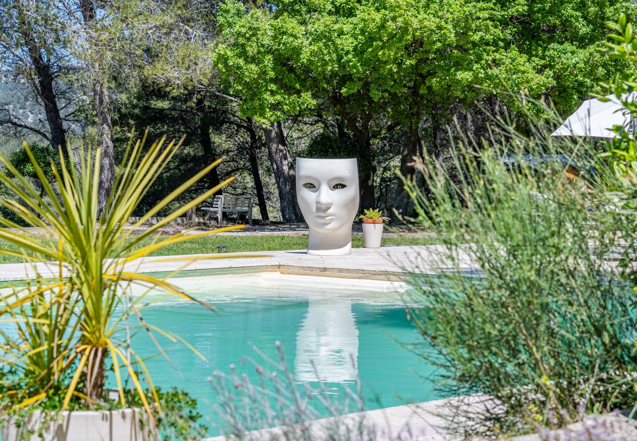 Maison à Roquefort-la-Bédoule - Domaine Maison Blanche, piscine, parc provençal