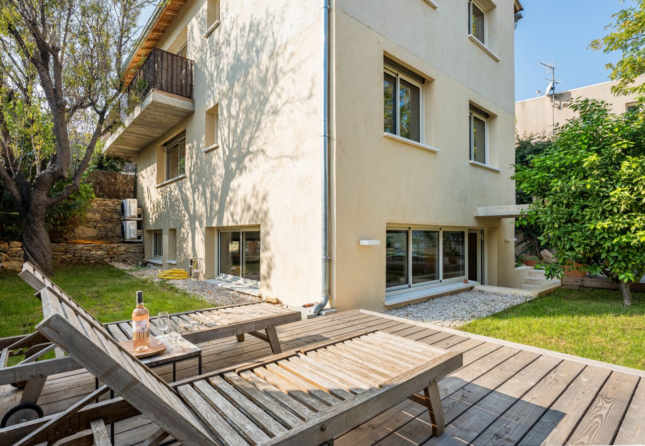 Appartement à La Ciotat - Orto. Quartier Calanques du Mugel, clim, jardin Appartement à La Ciotat - Orto. Quartier Calanques du Mugel, clim, jardin