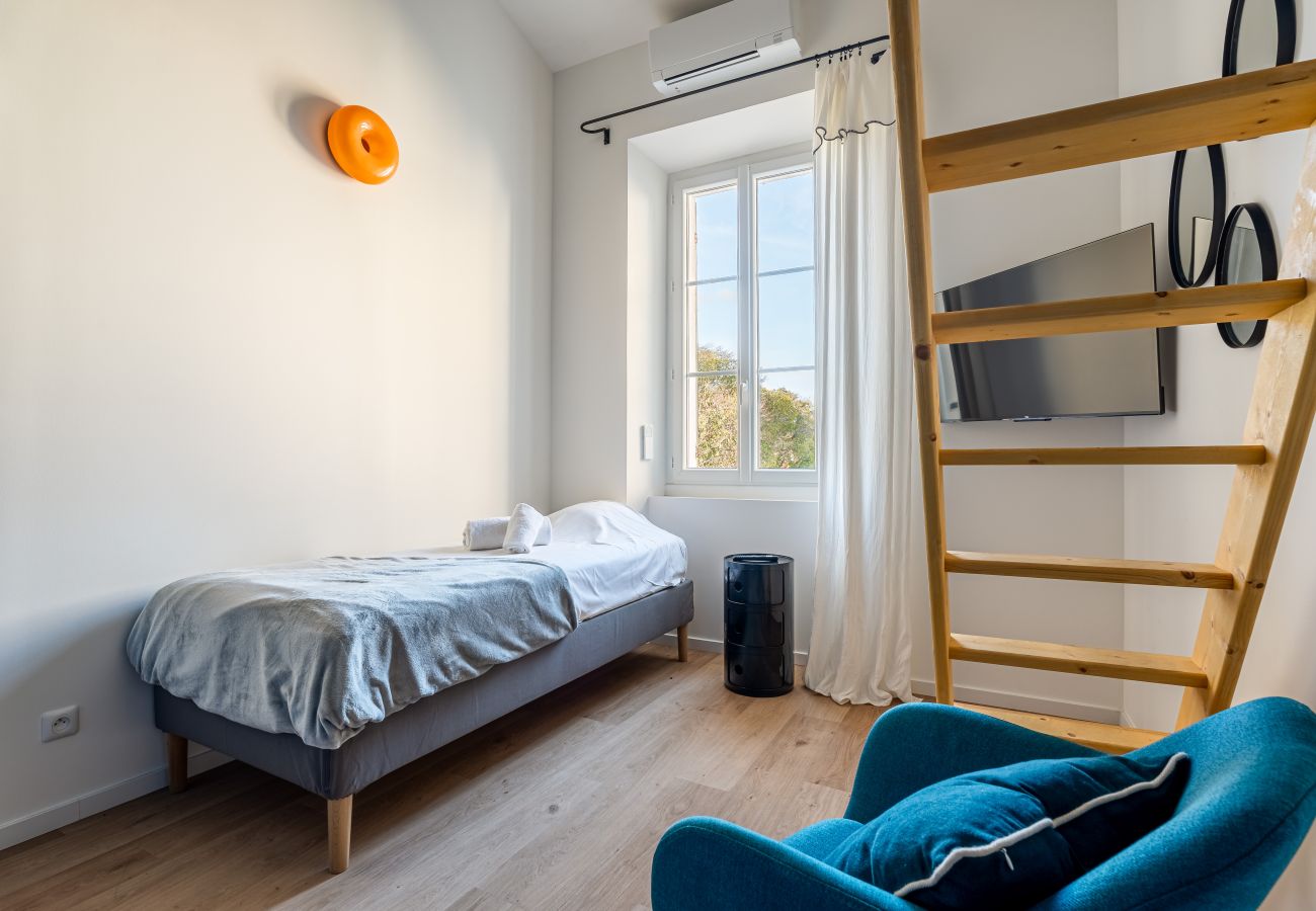 Appartement à La Ciotat - Foch, Duplex de standing, vue port, clim