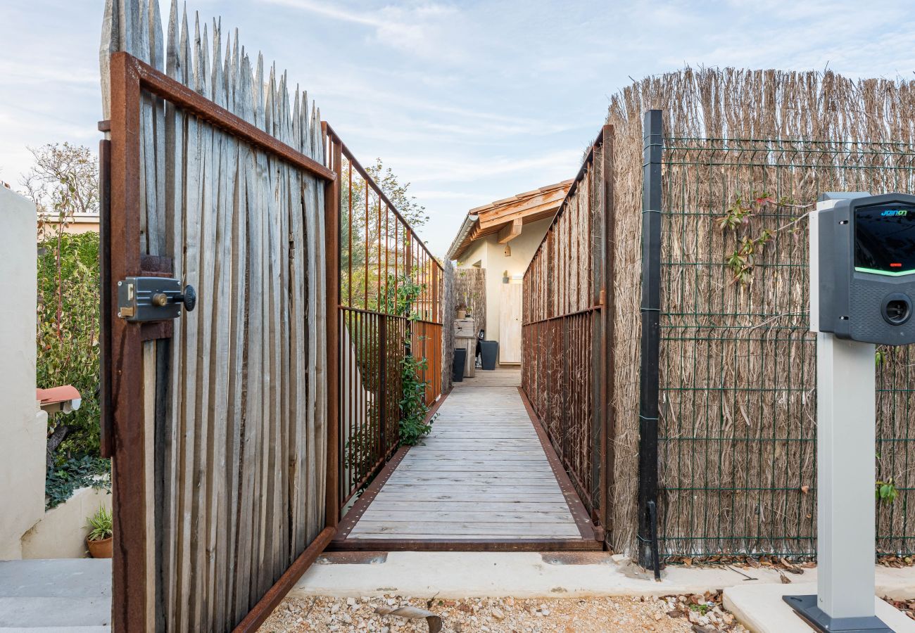 Appartement à La Ciotat - Estello. Quartier Mugel, clim, terrasse, vue mer