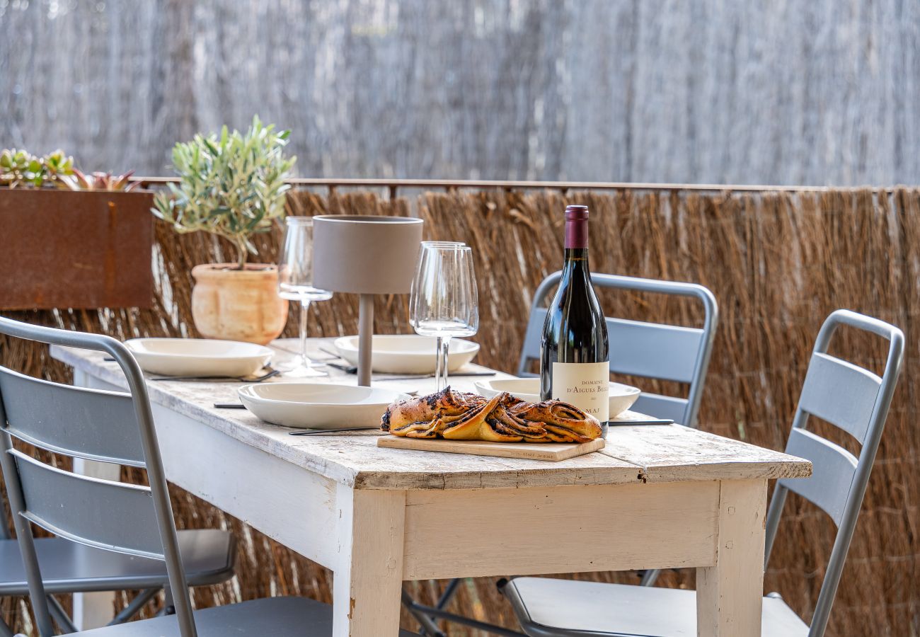 Appartement à La Ciotat - Estello. Quartier Mugel, clim, terrasse, vue mer