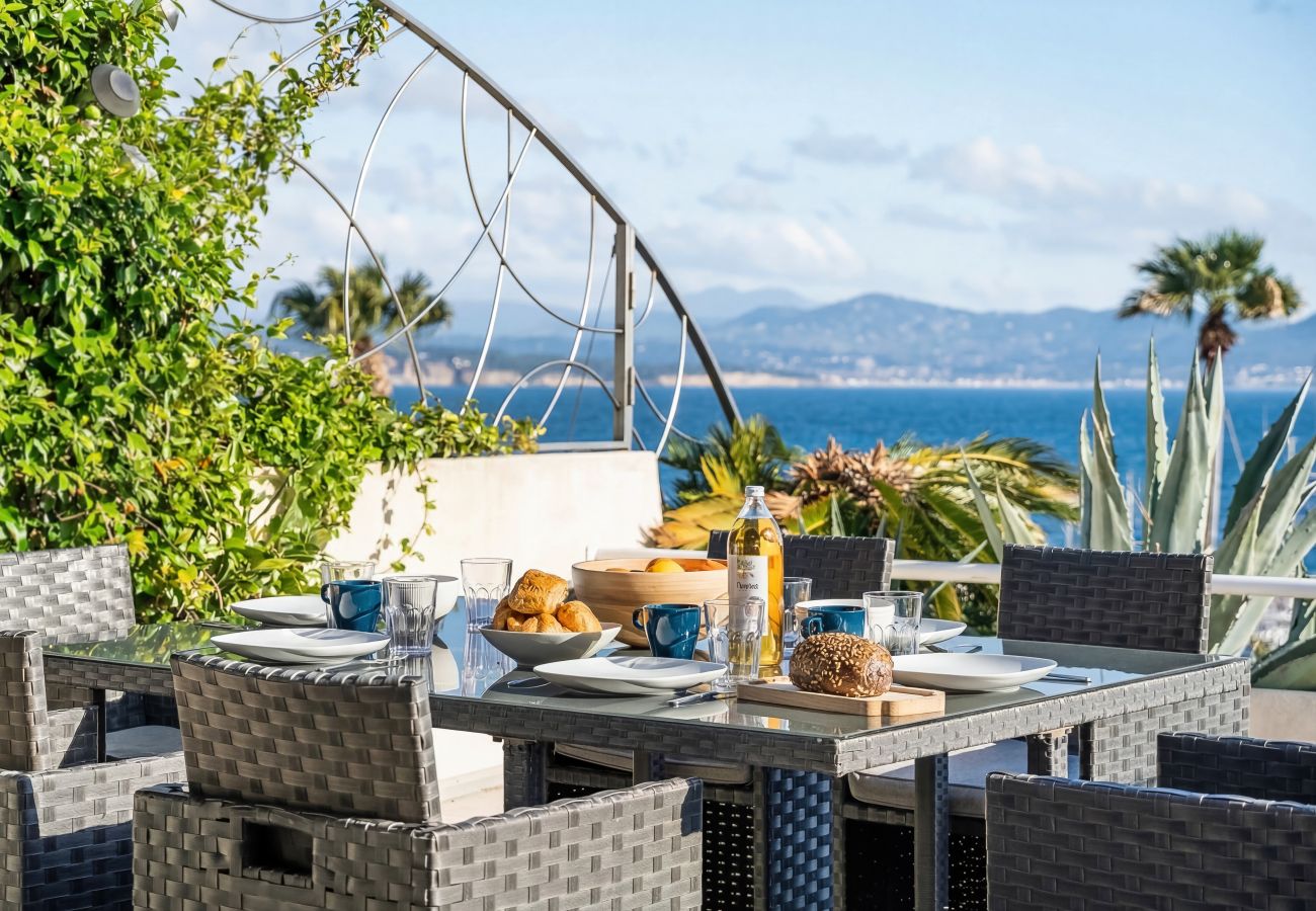 Appartement à La Ciotat - Pitchounette. Vue mer, terrasse, jacuzzi, clim