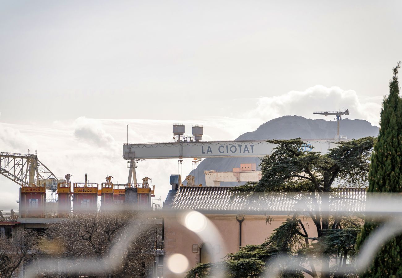 Appartement à La Ciotat - Pitchounette. Vue mer, terrasse, jacuzzi, clim