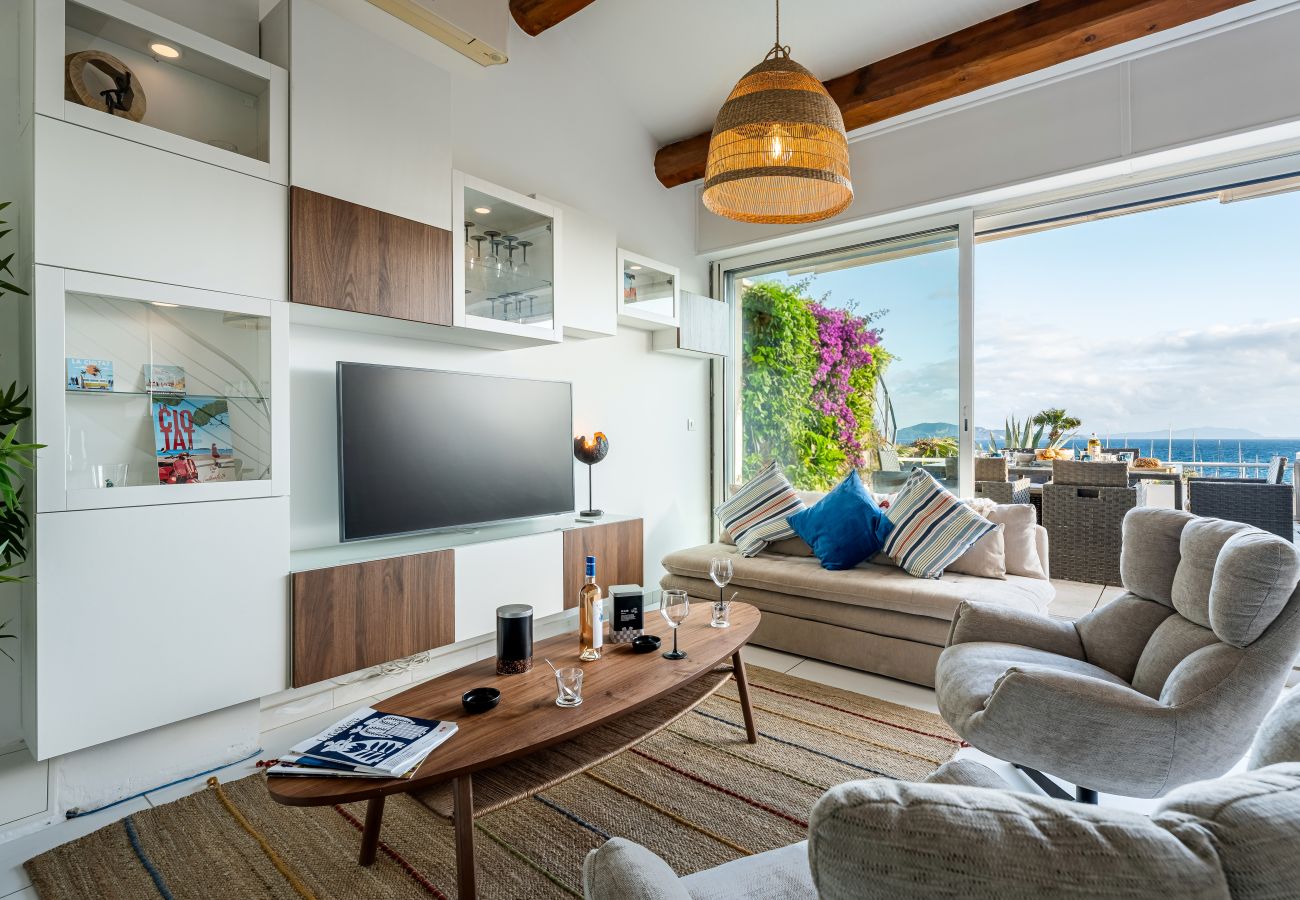 Appartement à La Ciotat - Pitchounette. Vue mer, terrasse, jacuzzi, clim