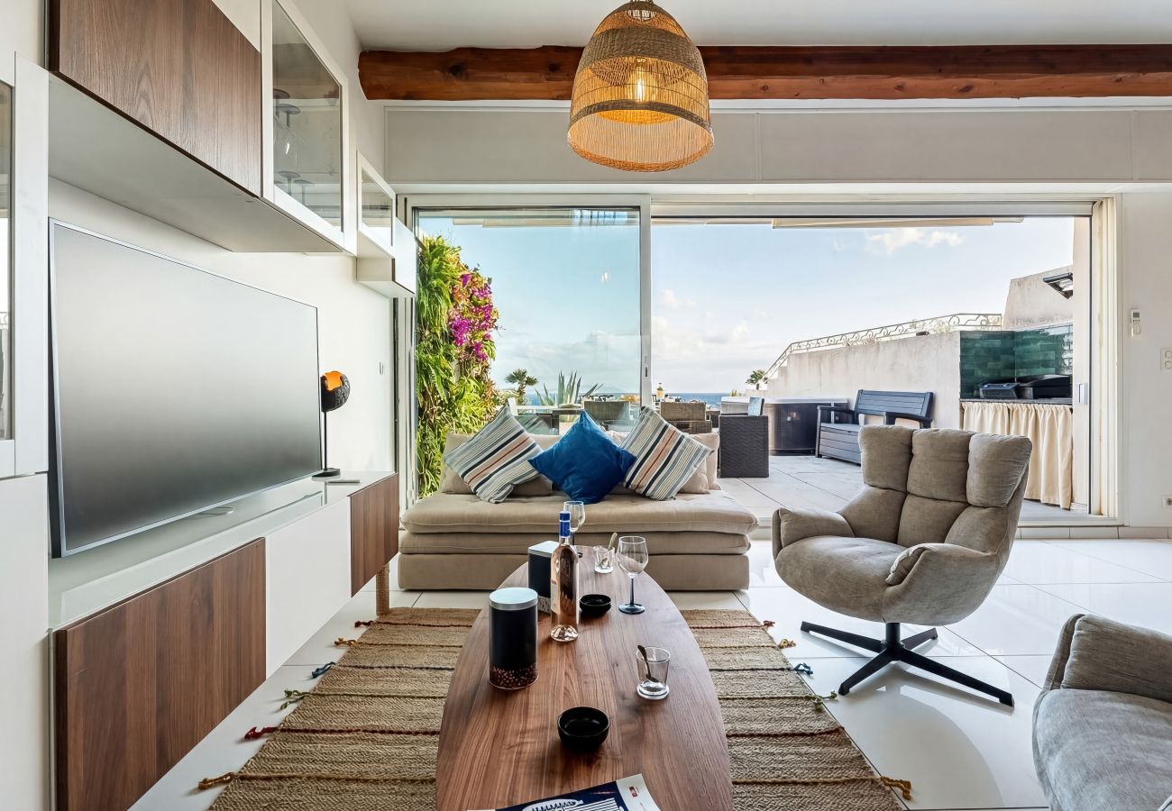 Appartement à La Ciotat - Pitchounette. Vue mer, terrasse, jacuzzi, clim