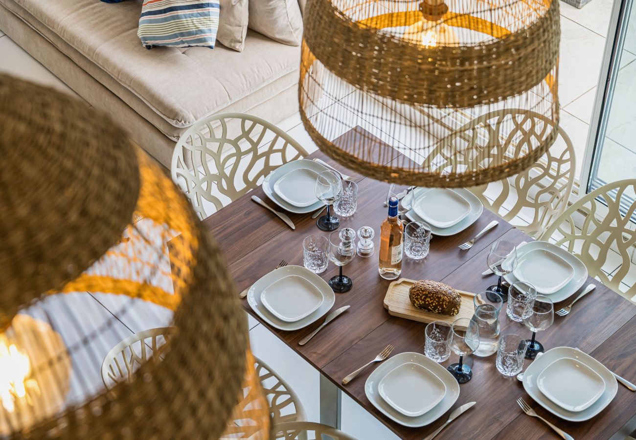 Appartement à La Ciotat - Pitchounette. Vue mer, terrasse, jacuzzi, clim