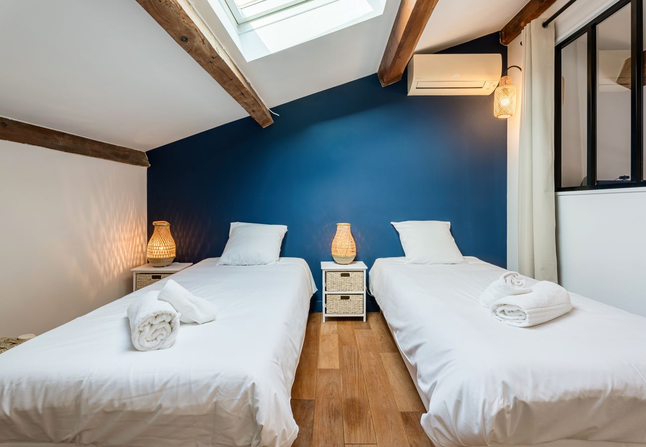 Appartement à La Ciotat - Pitchounette. Vue mer, terrasse, jacuzzi, clim