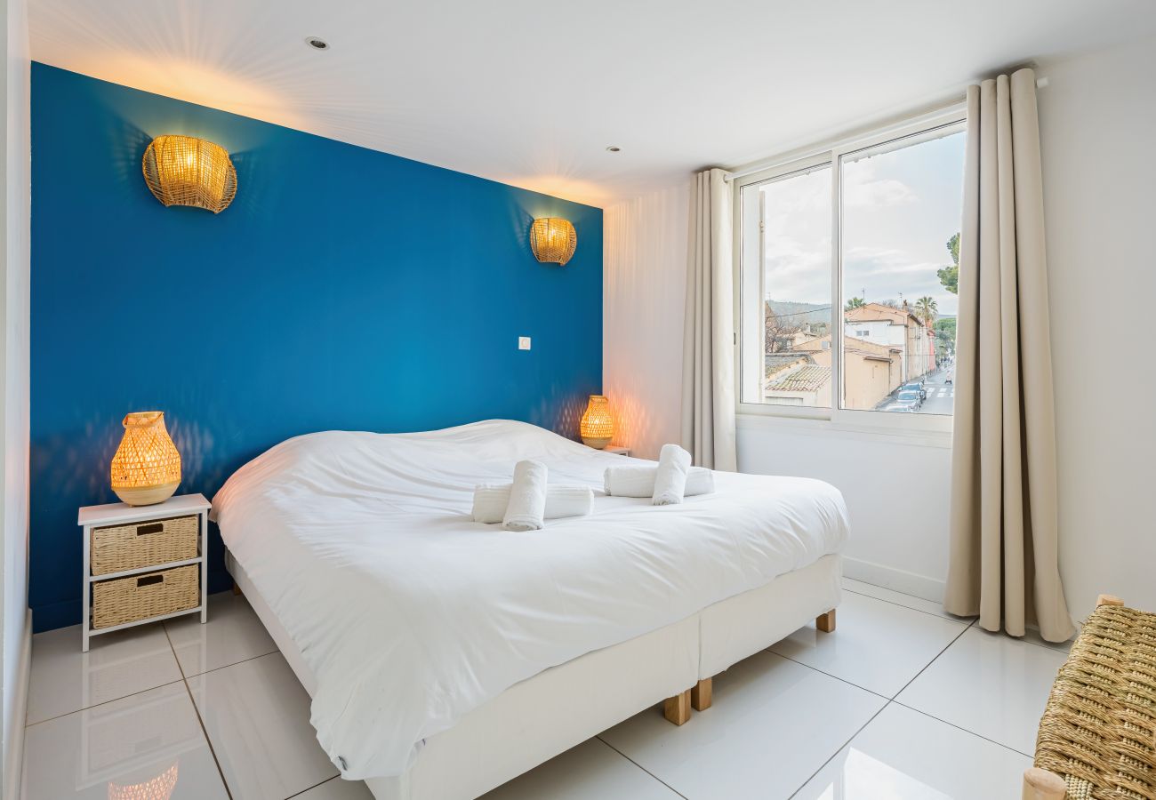 Appartement à La Ciotat - Pitchounette. Vue mer, terrasse, jacuzzi, clim