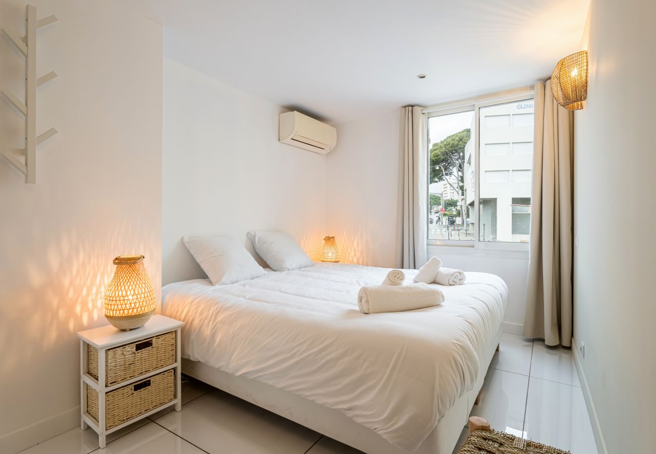 Appartement à La Ciotat - Pitchounette. Vue mer, terrasse, jacuzzi, clim