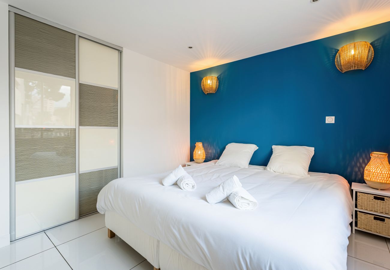 Appartement à La Ciotat - Pitchounette. Vue mer, terrasse, jacuzzi, clim