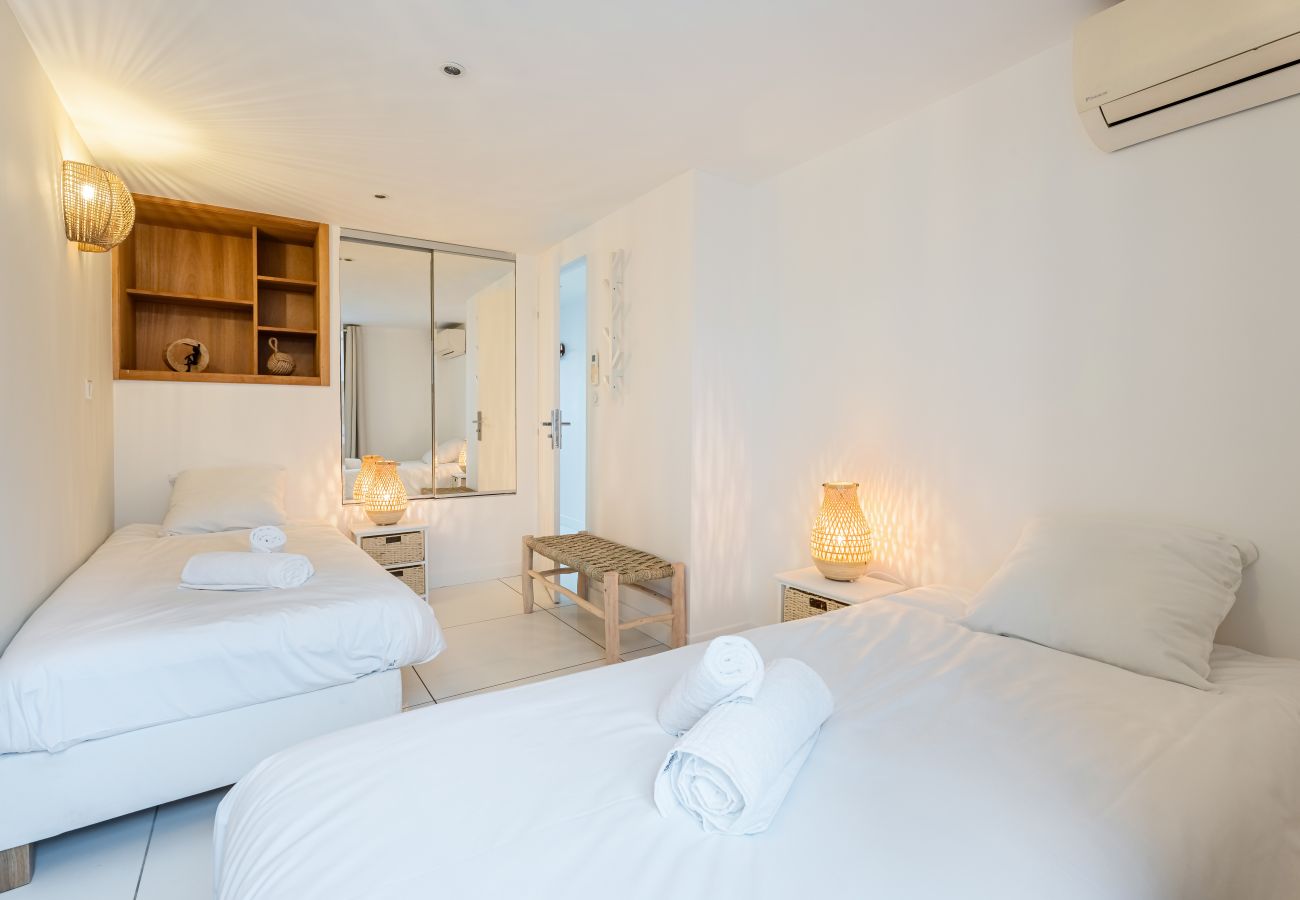 Appartement à La Ciotat - Pitchounette. Vue mer, terrasse, jacuzzi, clim