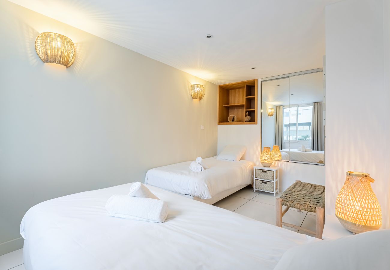 Appartement à La Ciotat - Pitchounette. Vue mer, terrasse, jacuzzi, clim