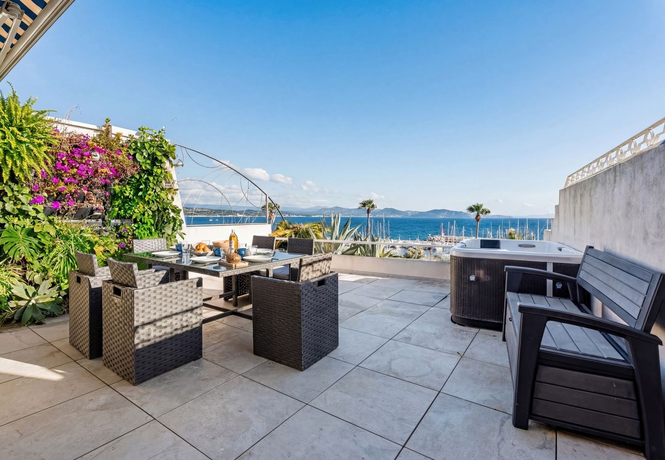 Appartement à La Ciotat - Pitchounette. Vue mer, terrasse, jacuzzi, clim