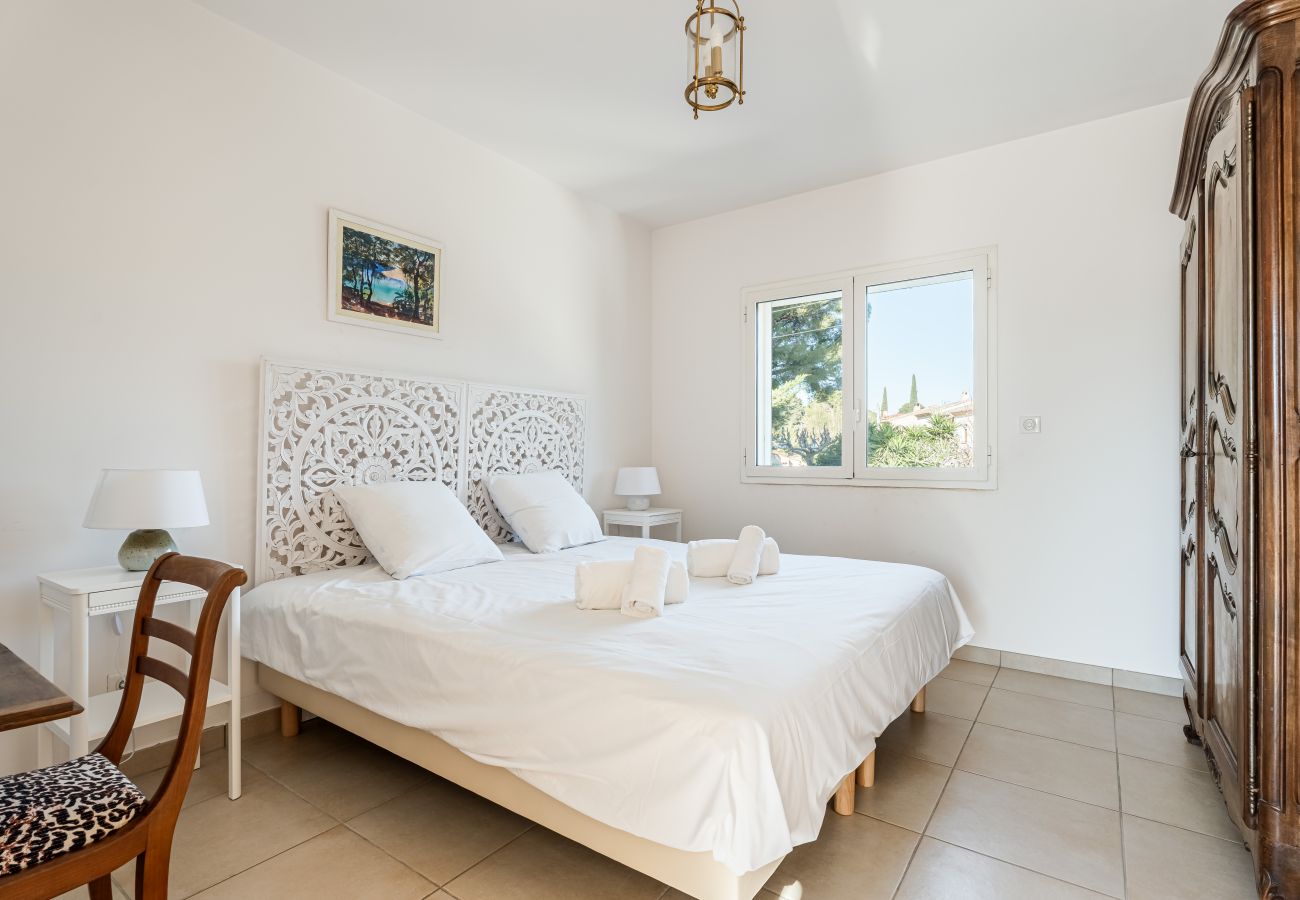 Maison à La Ciotat - Bagatelle. Jardin, proximité plage, parking