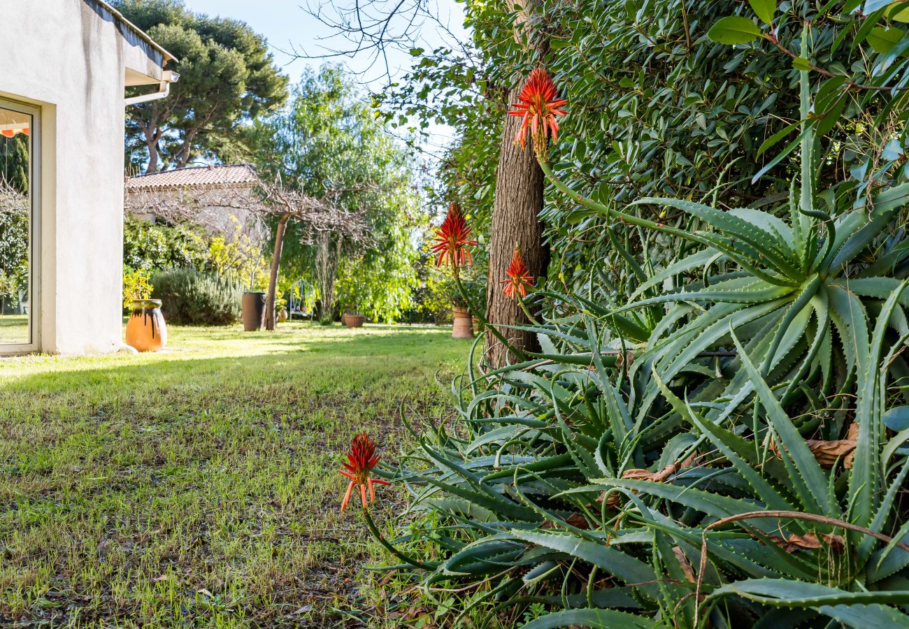 Maison à La Ciotat - Bagatelle. Jardin, proximité plage, parking