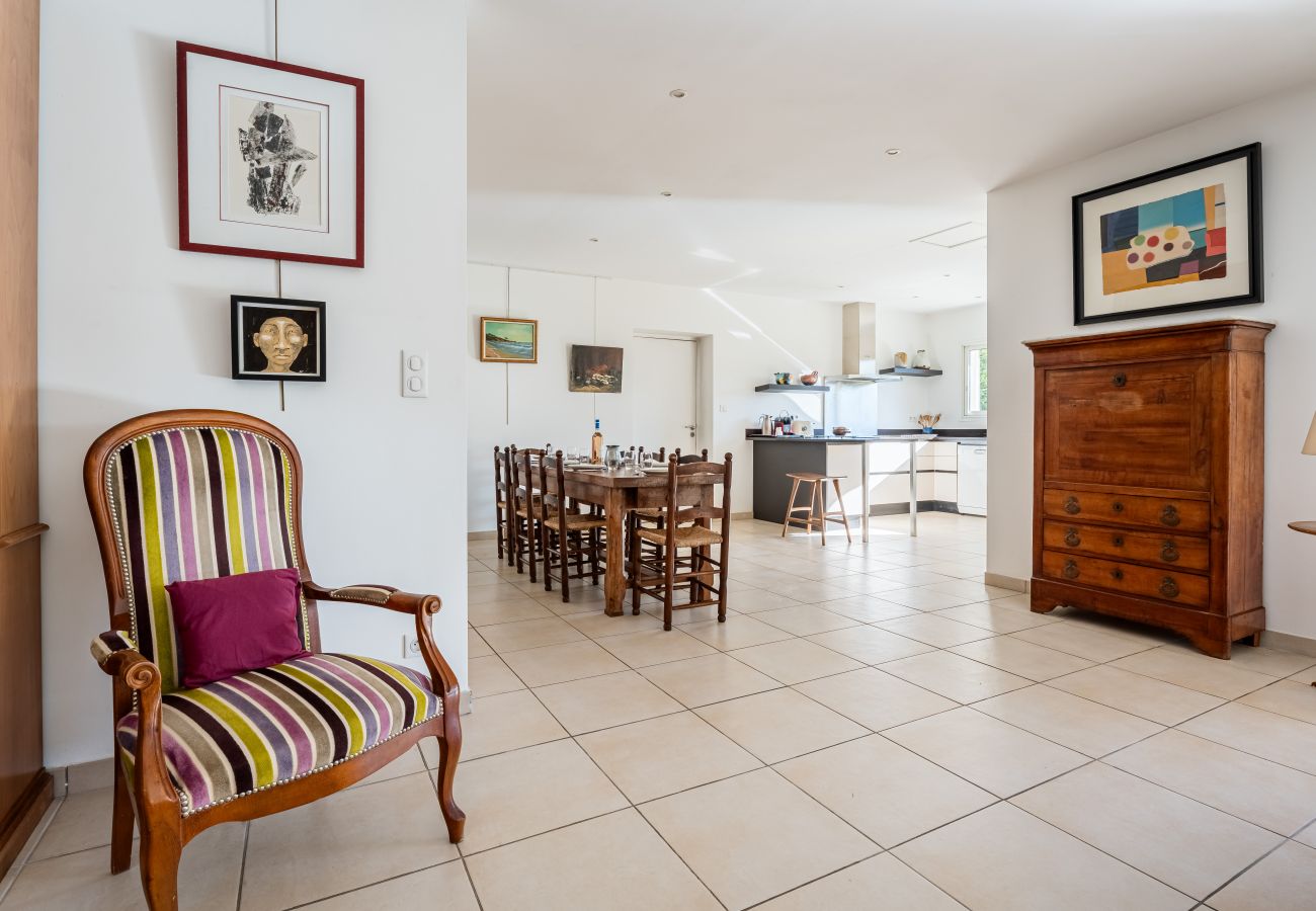 Maison à La Ciotat - Bagatelle. Jardin, proximité plage, parking