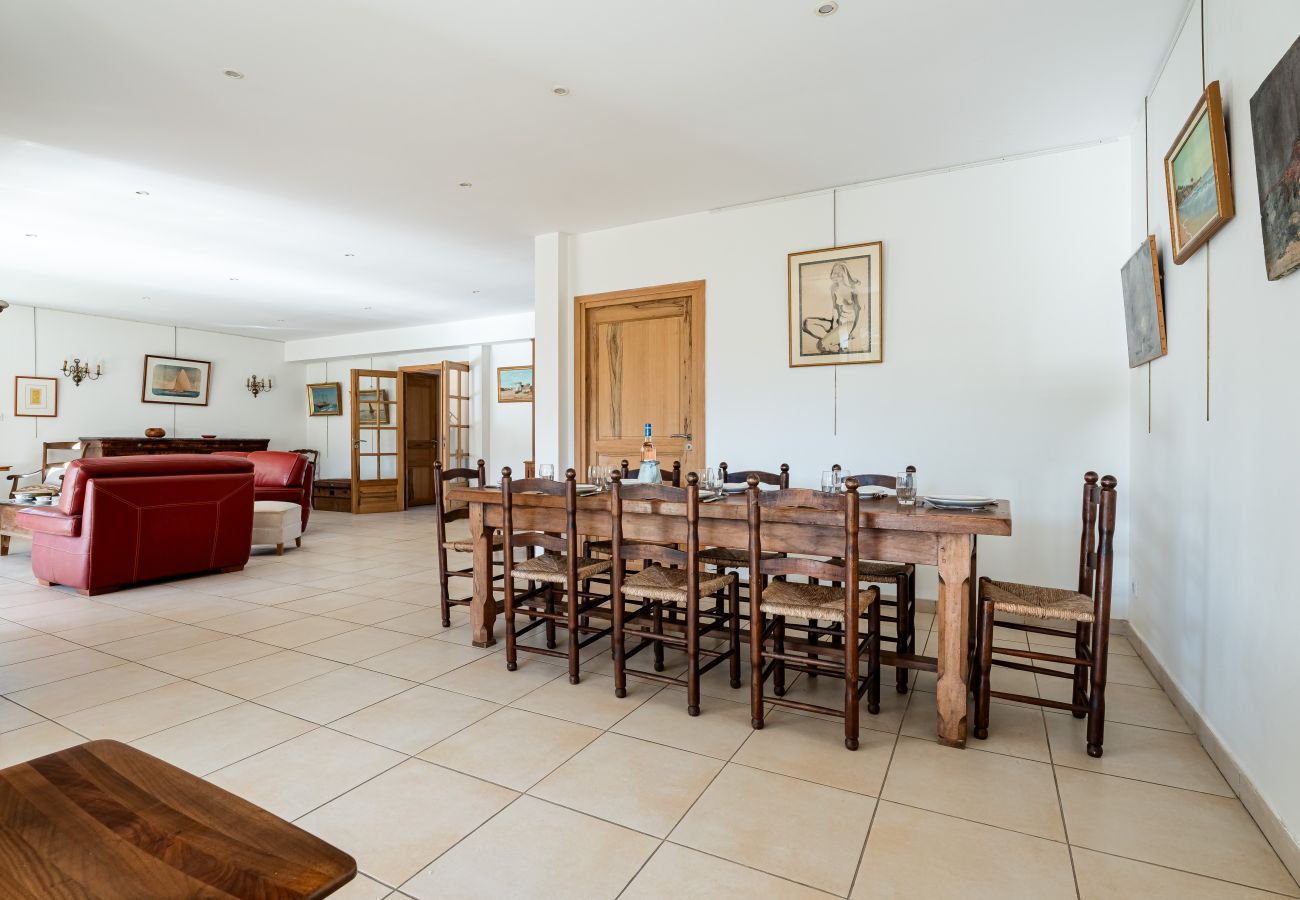 Maison à La Ciotat - Bagatelle. Jardin, proximité plage, parking