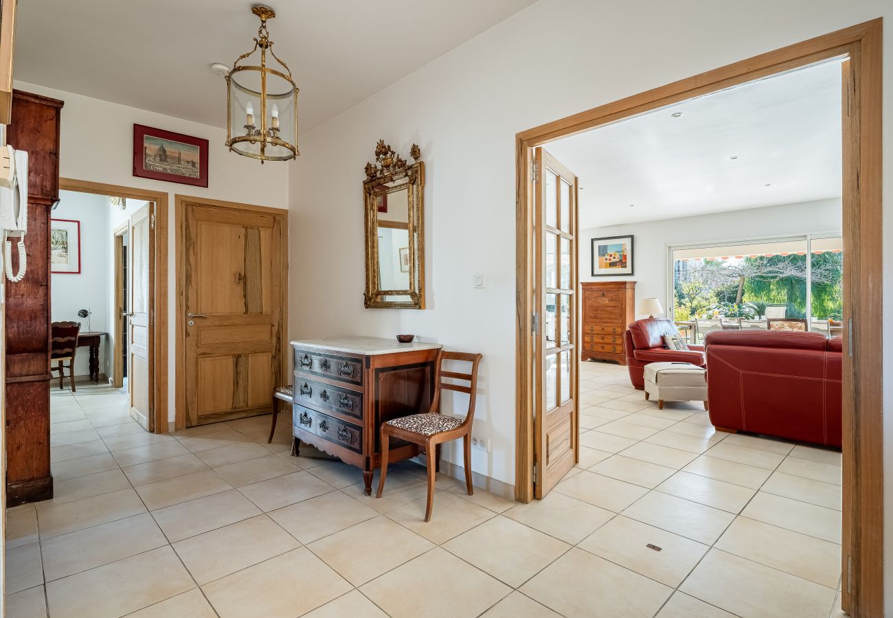 Maison à La Ciotat - Bagatelle. Jardin, proximité plage, parking