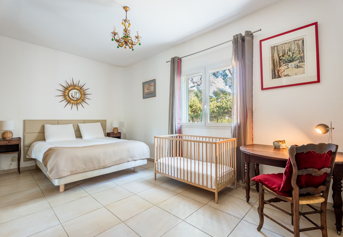 Maison à La Ciotat - Bagatelle. Jardin, proximité plage, parking