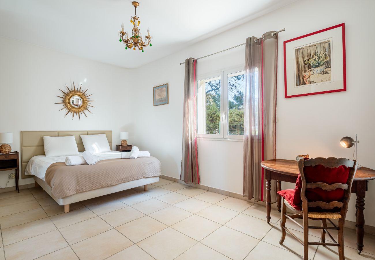 Maison à La Ciotat - Bagatelle. Jardin, proximité plage, parking