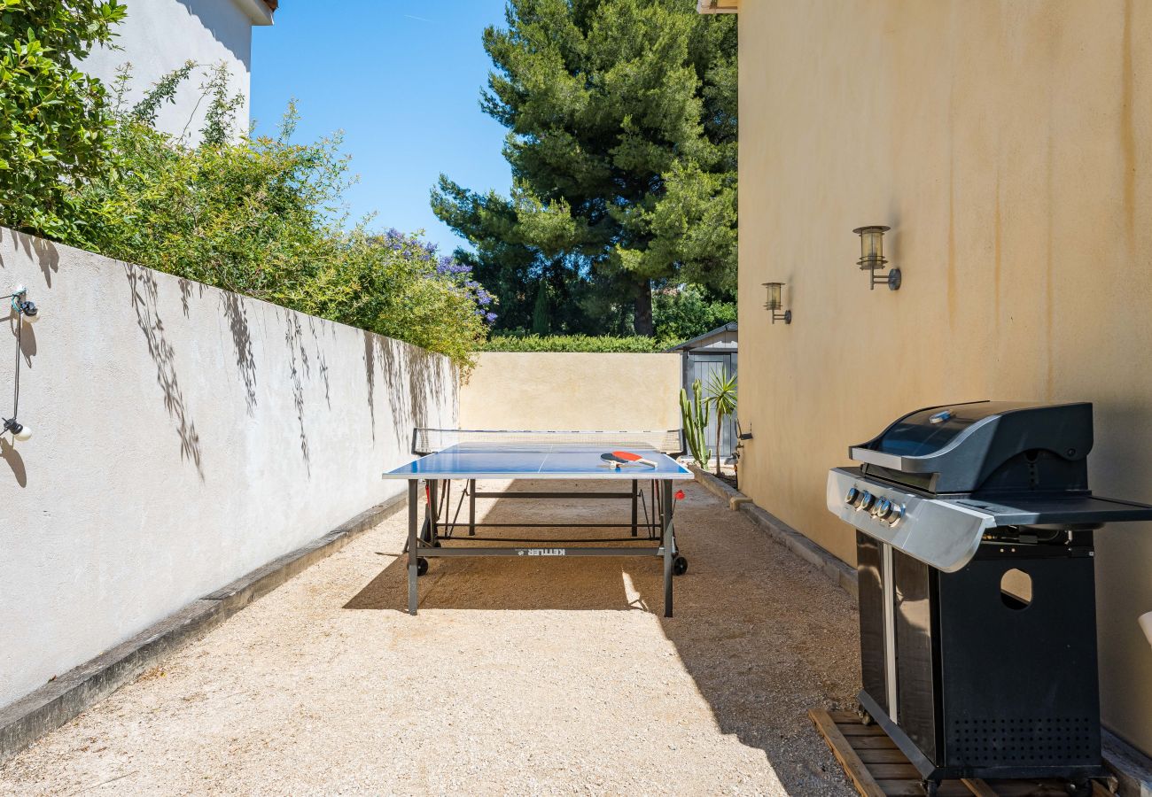 Villa à La Ciotat - Lavande, piscine, jardin, clim, à pied des plages