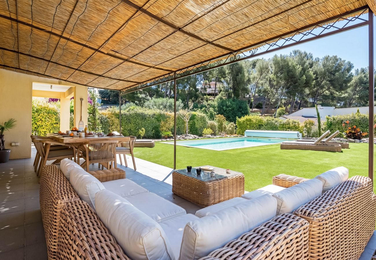 Villa à La Ciotat - Lavande, piscine, jardin, clim, à pied des plages