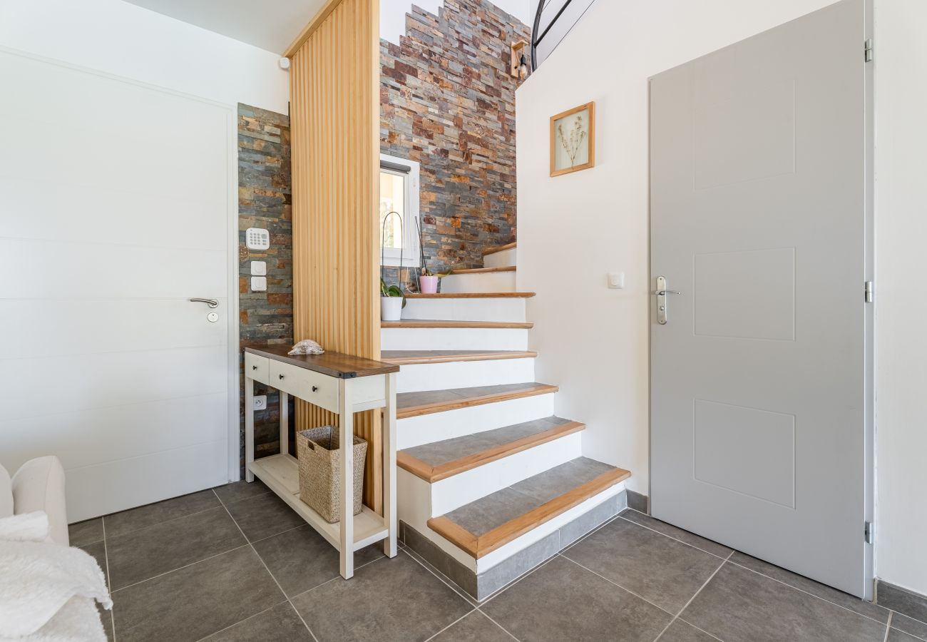 Villa à La Ciotat - Lavande, piscine, jardin, clim, à pied des plages