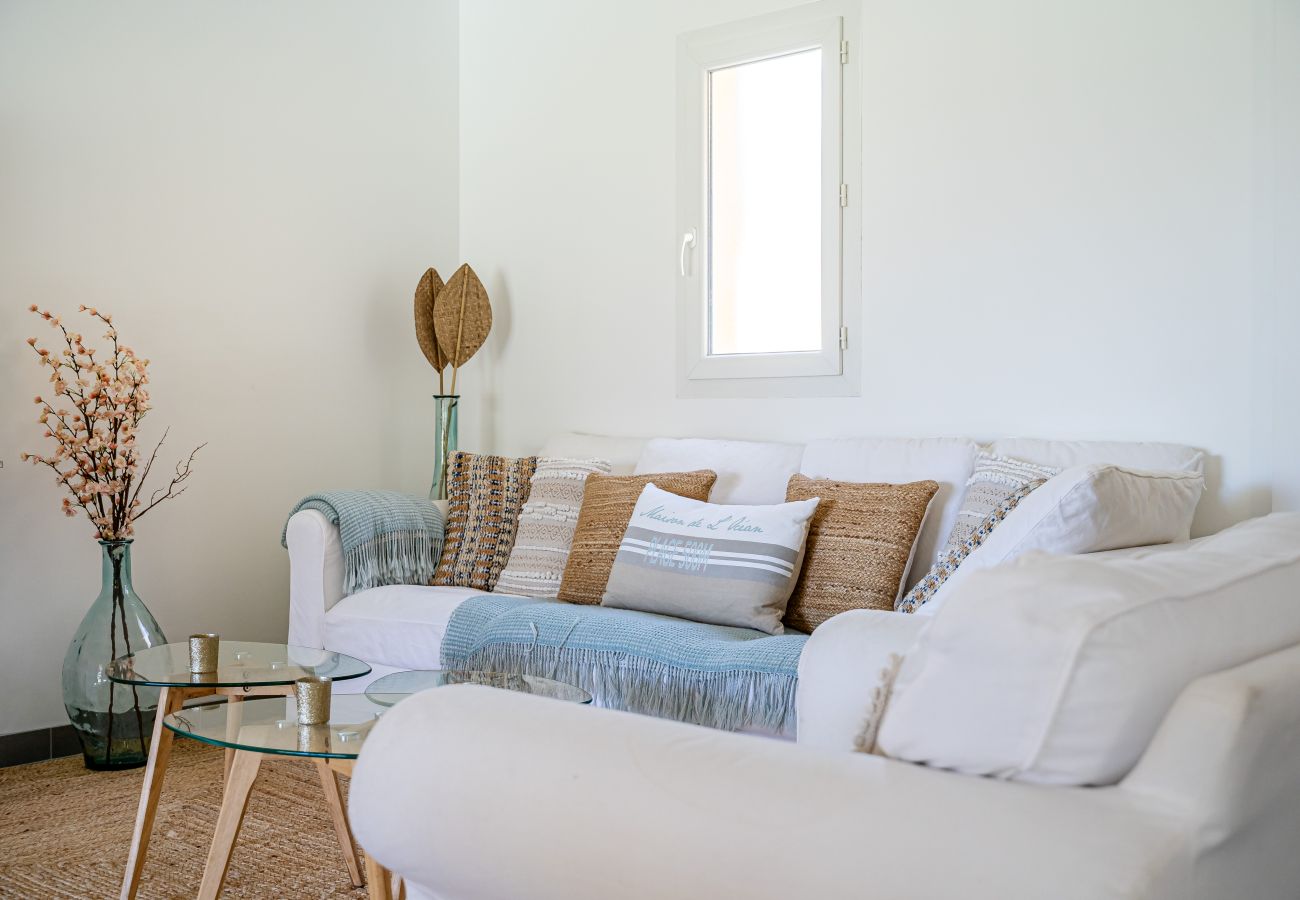 Villa à La Ciotat - Lavande, piscine, jardin, clim, à pied des plages