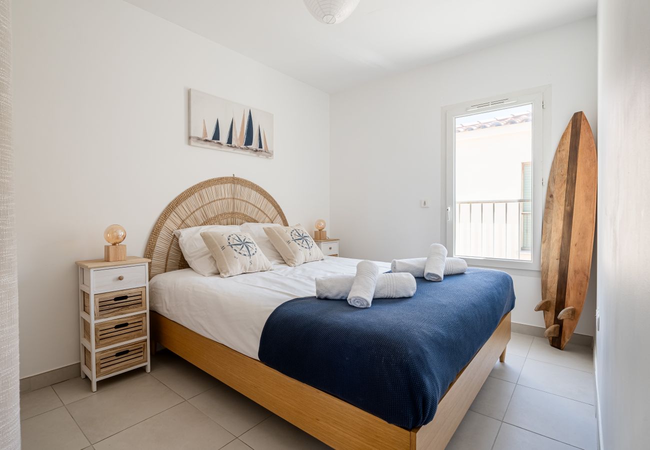 Villa à La Ciotat - Lavande, piscine, jardin, clim, à pied des plages