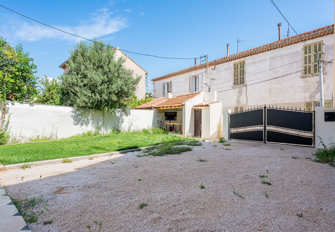 Maison à La Ciotat - Villa Ferzo. Proche mer, clim, jardin, parking