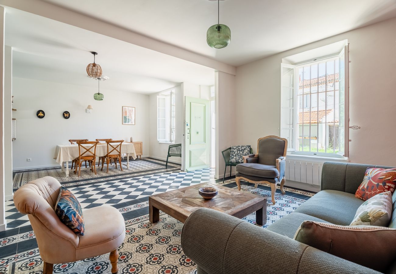 Maison à La Ciotat - Villa Ferzo. Proche mer, clim, jardin, parking