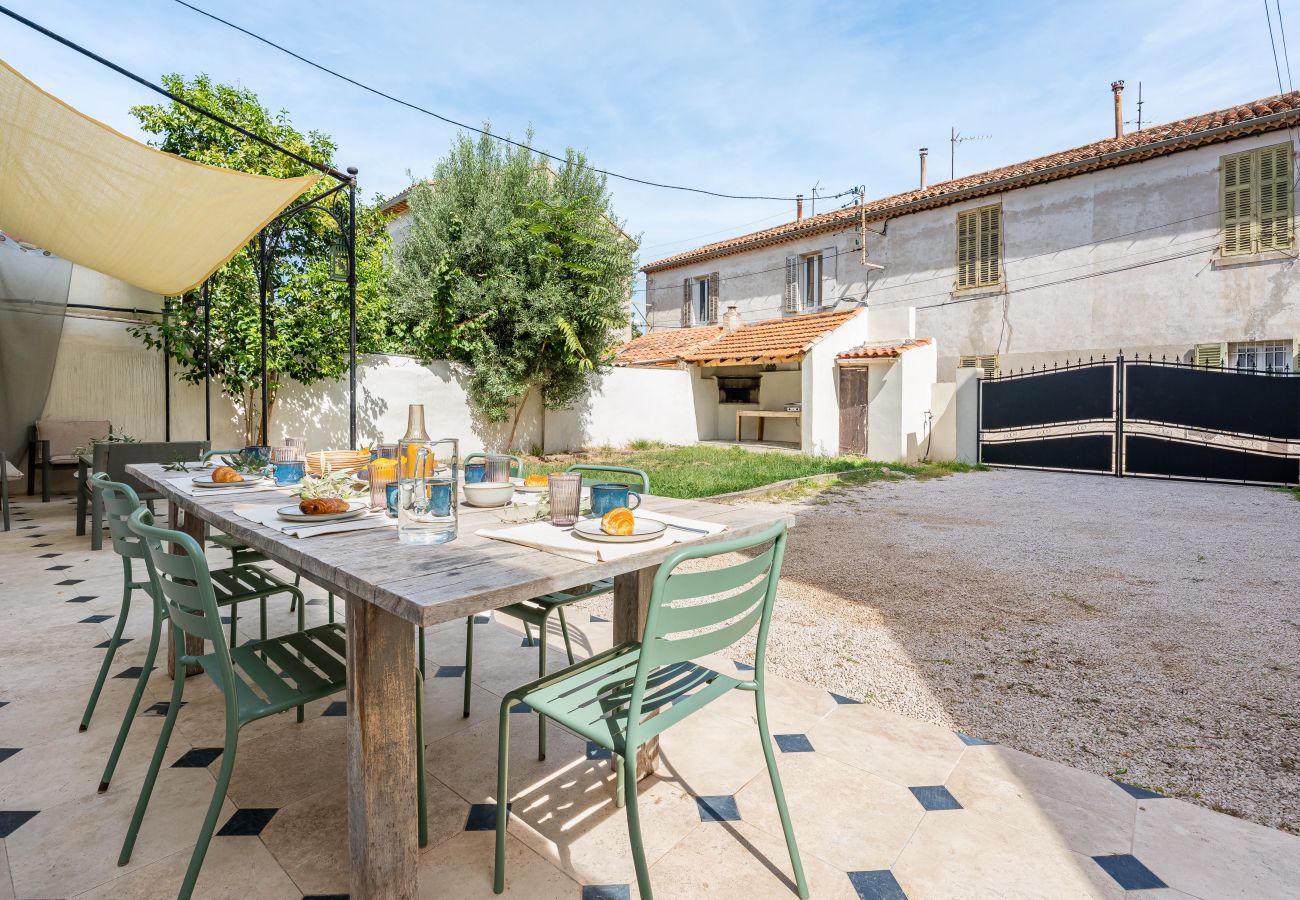Maison à La Ciotat - Villa Ferzo. Proche mer, clim, jardin, parking