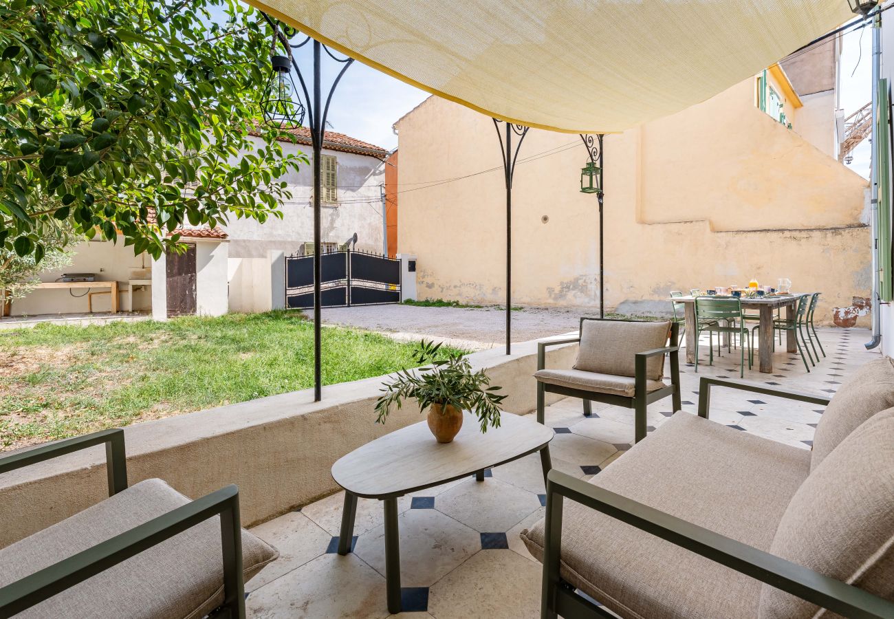 Maison à La Ciotat - Villa Ferzo. Proche mer, clim, jardin, parking