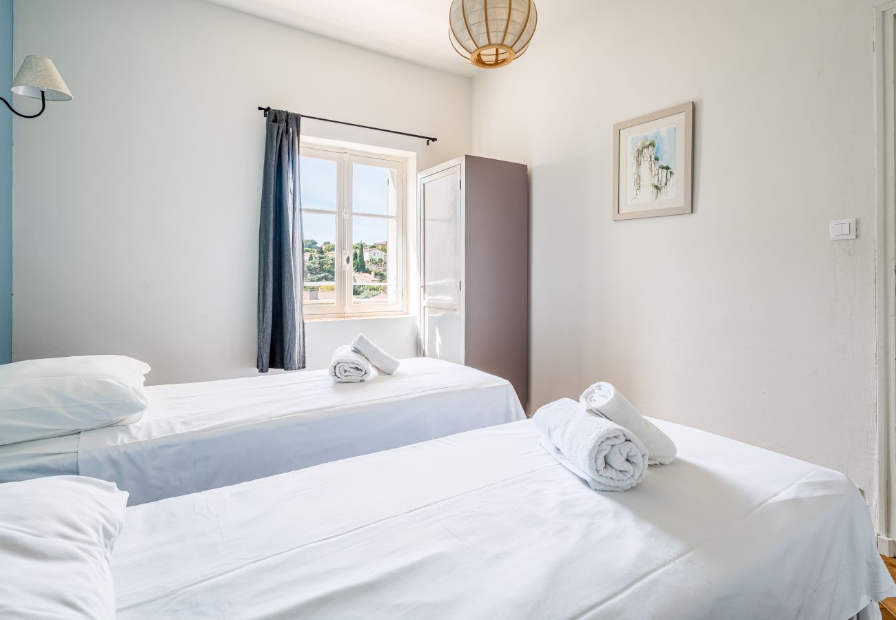 Maison à La Ciotat - Villa Ferzo. Proche mer, clim, jardin, parking