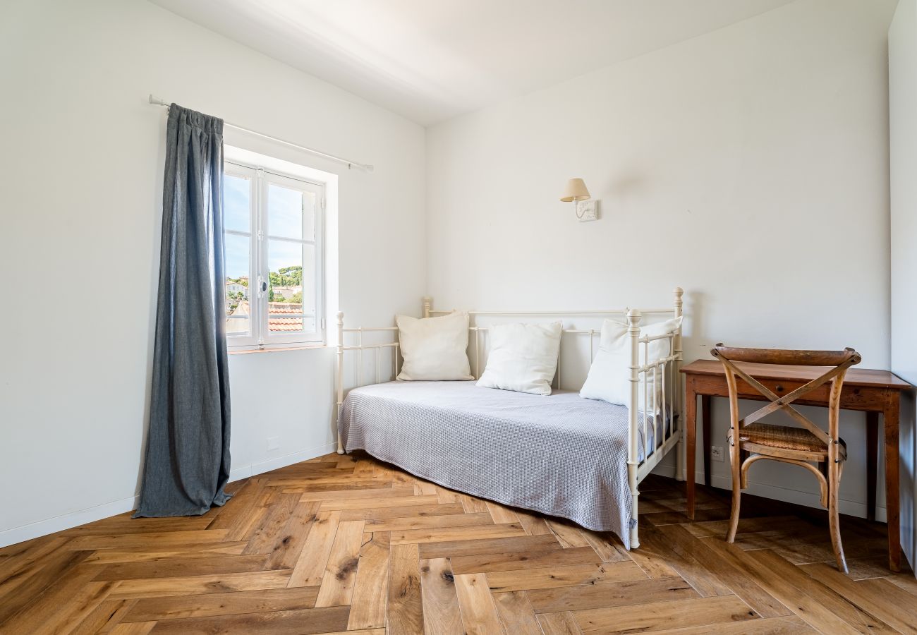 Maison à La Ciotat - Villa Ferzo. Proche mer, clim, jardin, parking