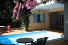 Maison à La Ciotat - Maison ville Galé. piscine, clim,proche des plages