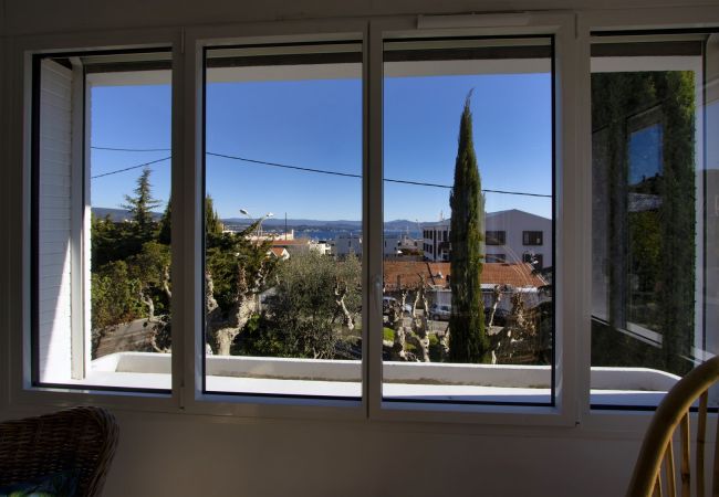 Appartement à La Ciotat - Maison Grand Lamiolo. Standing, jardin, piscine Appartement à La Ciotat - Maison Grand Lamiolo. Standing, jardin, piscine