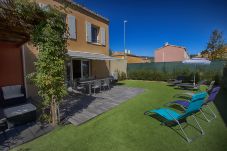 Maison à La Ciotat - Cannier. Clim, piscine chauffée, jardin, parking